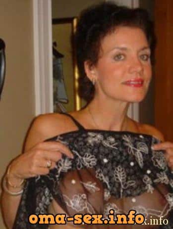 SIE SUCHT SEX BERLIN ICH SUCHE FRAUEN ZUM FICKEN HUREN KOSTENLOS MOLLIGE REIFE FRAUEN FICKEN